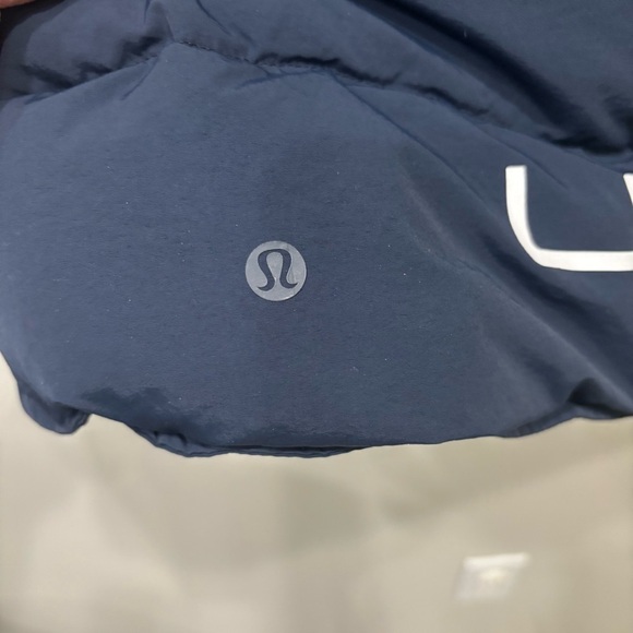 Lululemon USAG Goose Down Puffer Vest Full Zip Navy Blue Women’s Size 6 - Picture 7 of 14